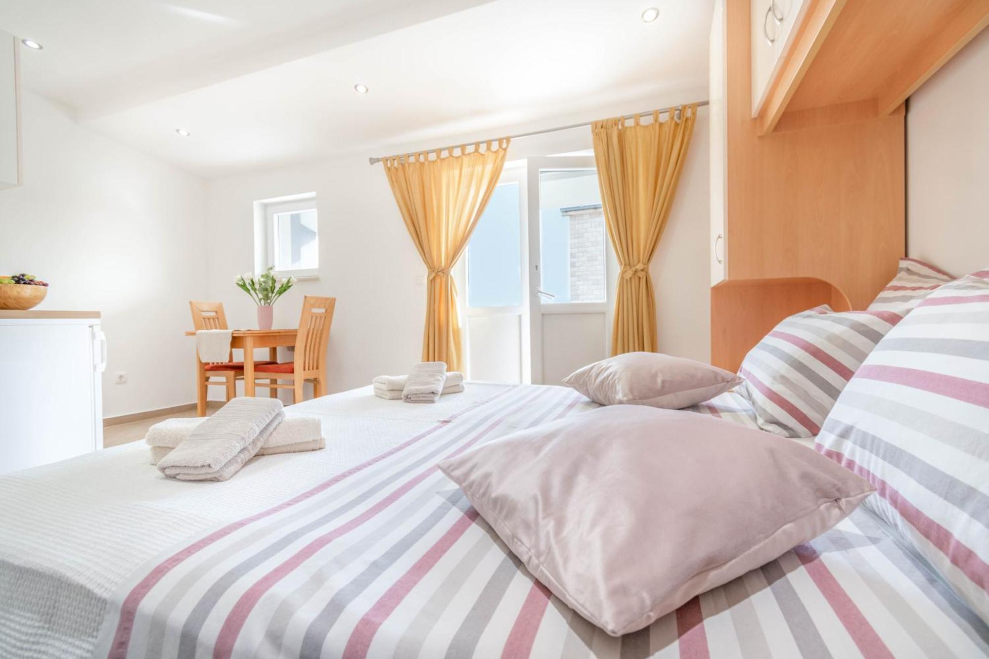 Studio Apartmani Dora Μακάρσκα Εξωτερικό φωτογραφία