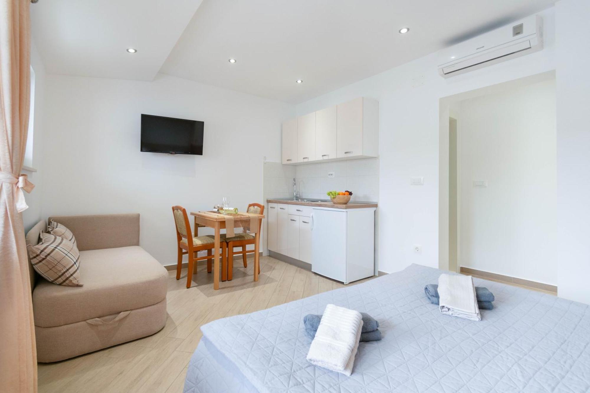 Studio Apartmani Dora Μακάρσκα Εξωτερικό φωτογραφία